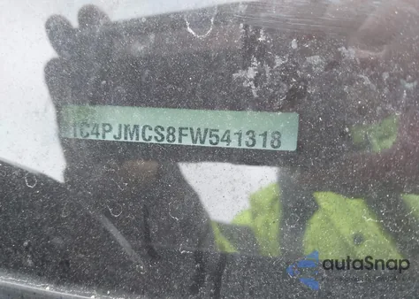 2015 Jeep Cherokee Latitude z USA, uszkodzony, nr VIN 1C4PJMCS8FW541318